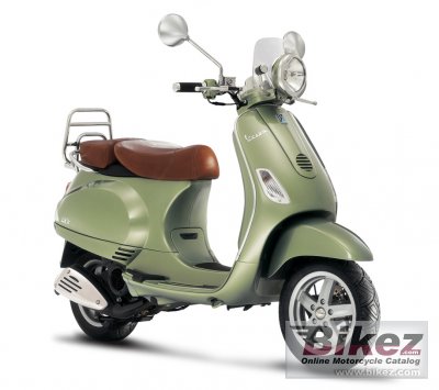 2011 Vespa LXV 150 i.e. 2011 Vespa LXV 150 i.e.